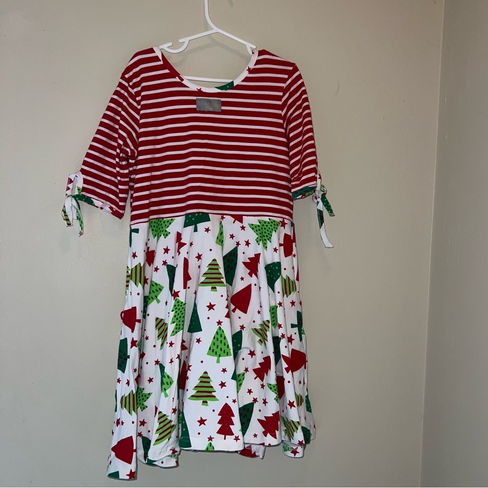 Eleanor Rose 8/10 Festive Red and Green Christmas Trees Holiday Dress - Picture 3 of 4